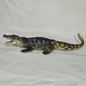 1995 Vintage Green and Yellow Crocodile Figurine